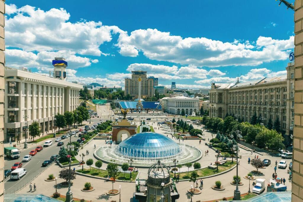 Apartment With View On Inpedendence Square Khreshchatyk Kiev Buitenkant foto