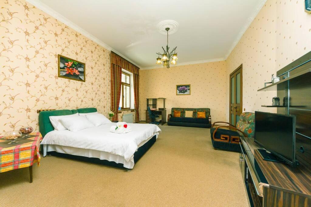 Apartment With View On Inpedendence Square Khreshchatyk Kiev Buitenkant foto